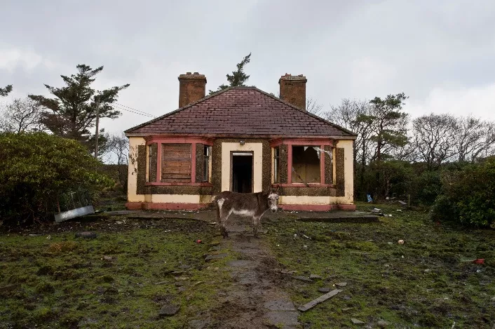 Breach of Planning Enforcement notice Town and Country Planning Act 1990- Proceeds of Crime Act implications